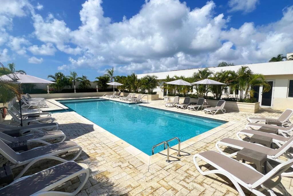Westmoreland Hills 1 Saint James Exterior foto